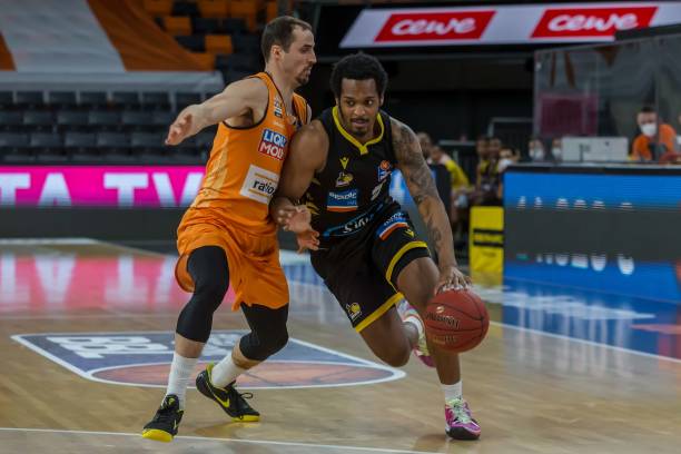 克队在第三 克队在第三