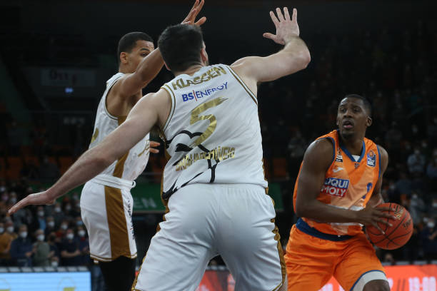 燃动黄浦，2025上海黄浦半马女子TOP5.